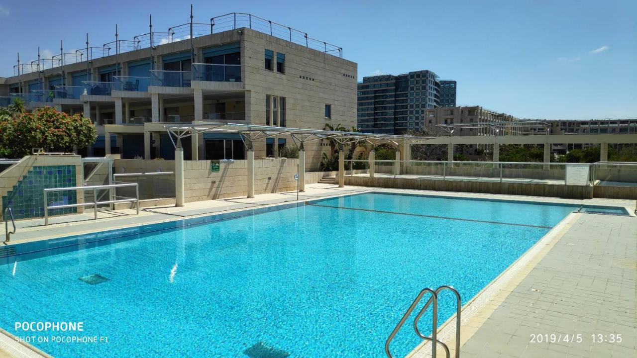 Israel Marina Village, Garden Vacation Apartment Herzliya Exterior photo