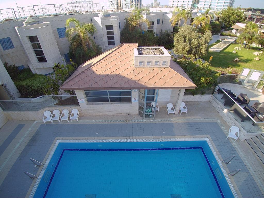 Israel Marina Village, Garden Vacation Apartment Herzliya Exterior photo