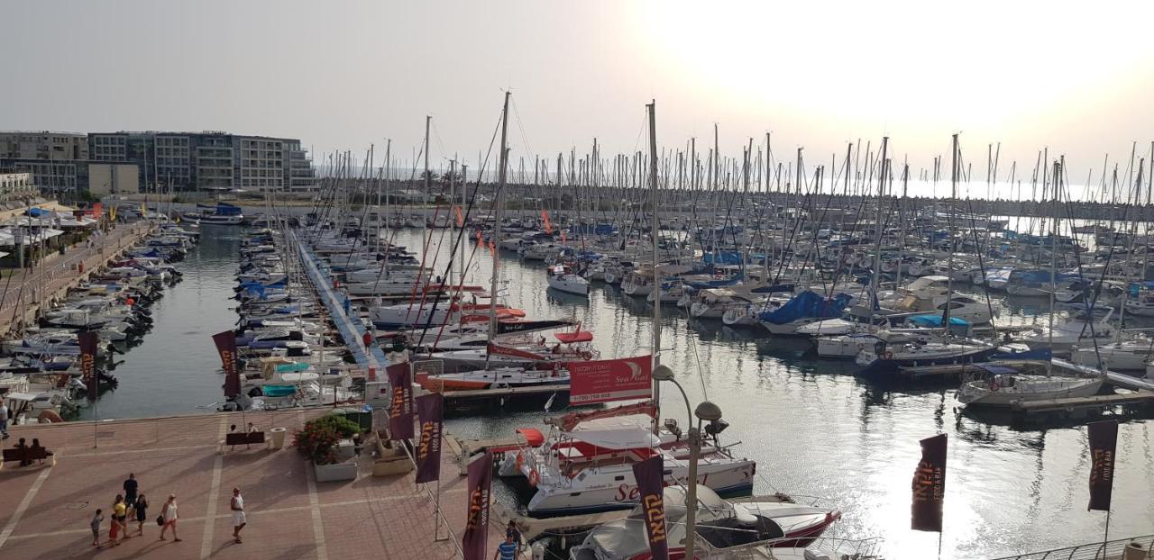 Israel Marina Village, Garden Vacation Apartment Herzliya Exterior photo